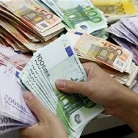 El coste anual de sufrir fibromialgia es de 10.000 euros El coste anual de sufrir fibromialgia es de 10.000 euros